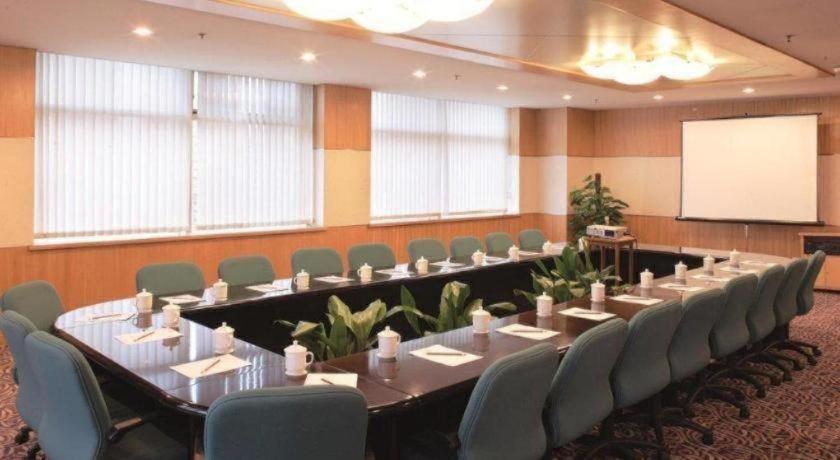 Tian Cheng Hotel Jin Jiang Shanghai Exterior photo